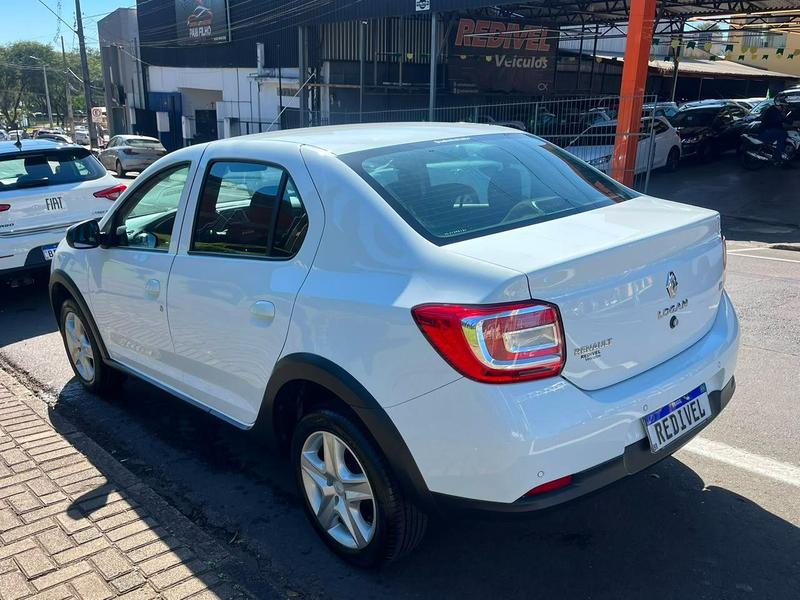 Renault Logan Zen Flex 1.6 16V 4P Aut. - foto 3