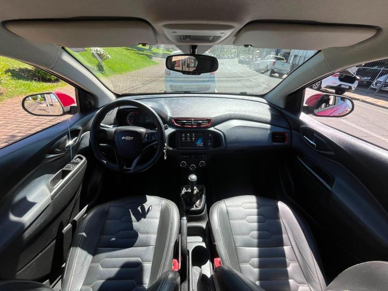 Chevrolet Onix 14mt LTZ - foto 6