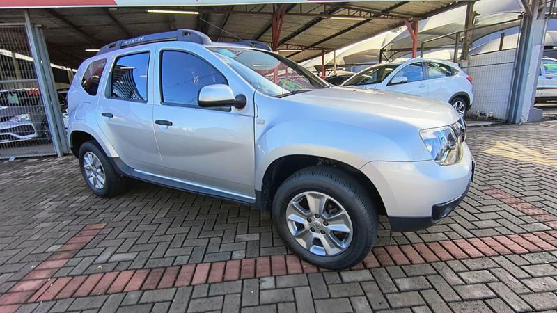 RENAULT DUSTER 16 A CVT