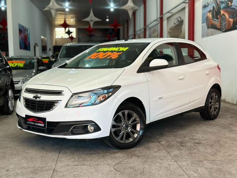 Chevrolet Onix 2014