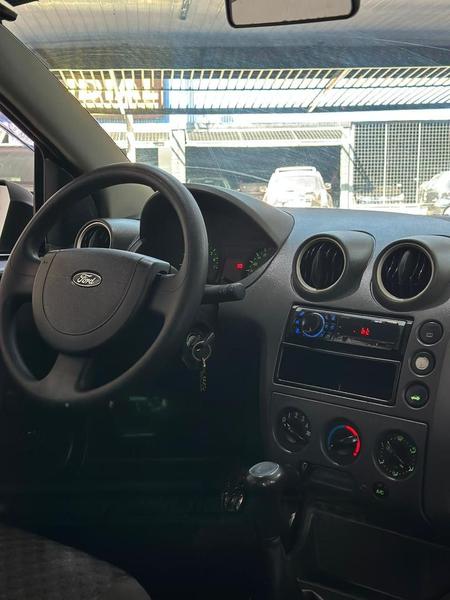 Ford Fiesta - foto 7
