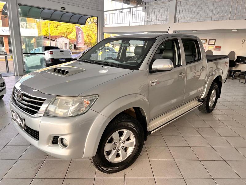 TOYOTA HILUX CD4X4 SRV