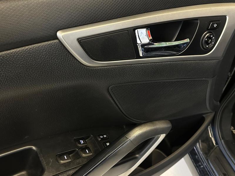 Hyundai Veloster - foto 12