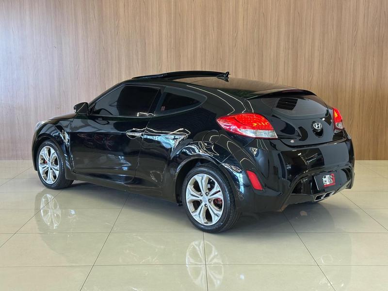 Hyundai Veloster - foto 3