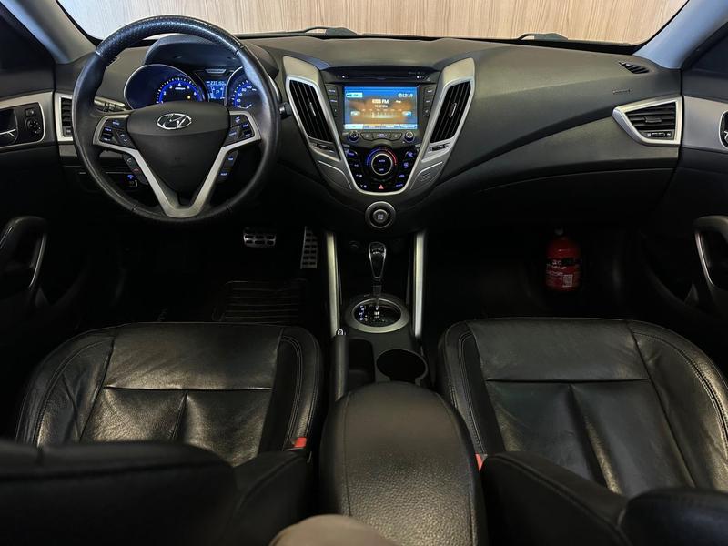 Hyundai Veloster - foto 8