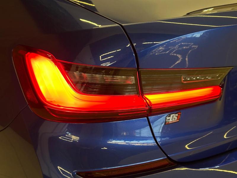 BMW 320i - foto 5