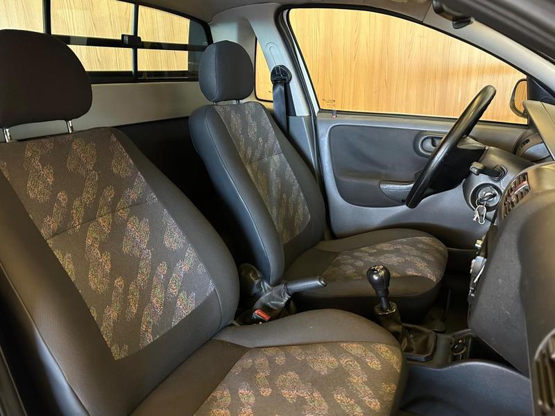 Chevrolet Montana - foto 6