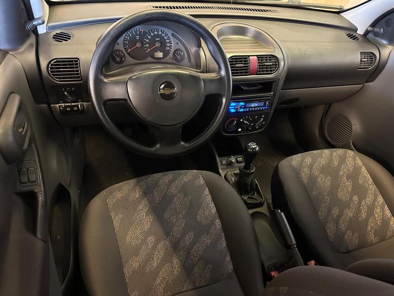 Chevrolet Montana - foto 7