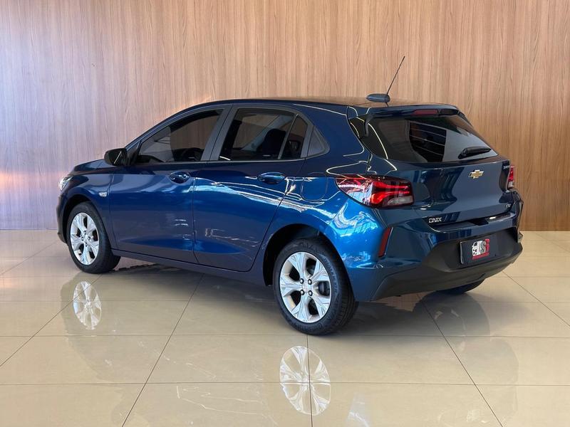 Chevrolet Onix 10tat LTZ - foto 3