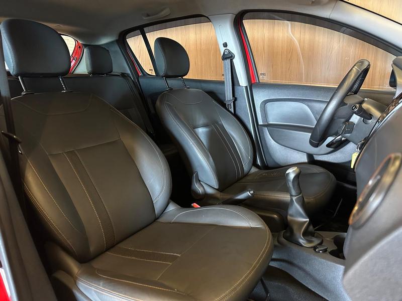 Renault Sandero Step 1.6 - foto 6