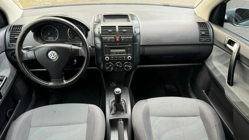 Volkswagen Polo Sedan 1.6 - foto 4