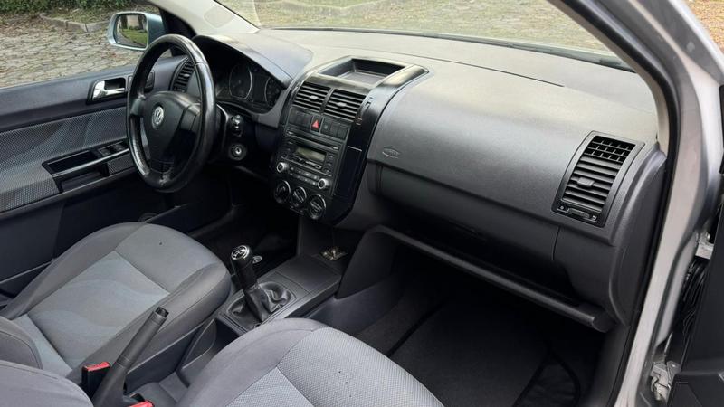 Volkswagen Polo Sedan 1.6 - foto 5