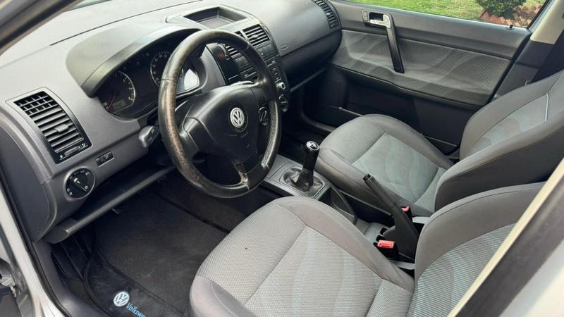 Volkswagen Polo Sedan 1.6 - foto 6