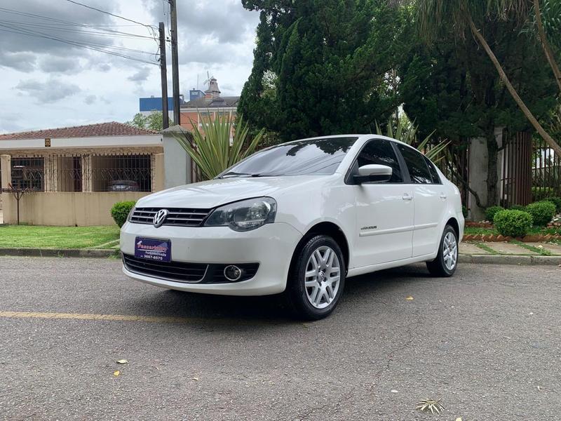 Volkswagen Polo Sedan 1.6 Comfor - foto 3