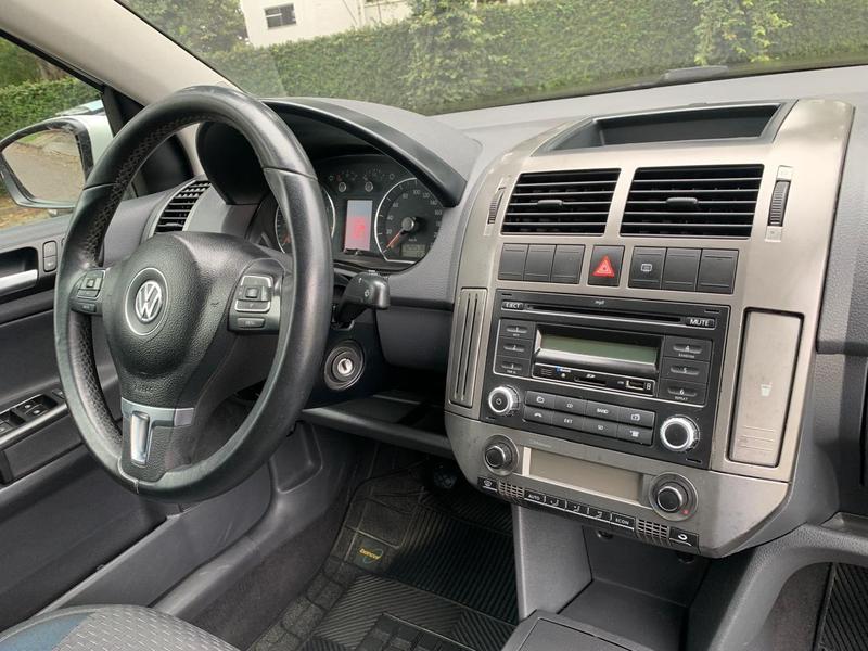 Volkswagen Polo Sedan 1.6 Comfor - foto 18