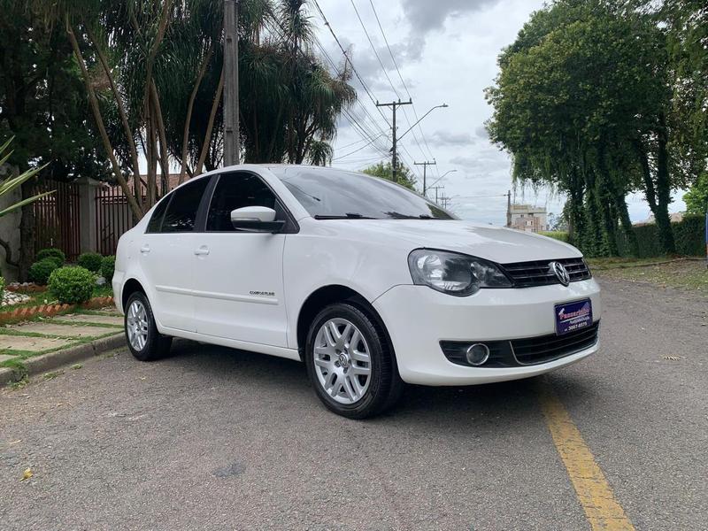 Volkswagen Polo Sedan 1.6 Comfor - foto 4