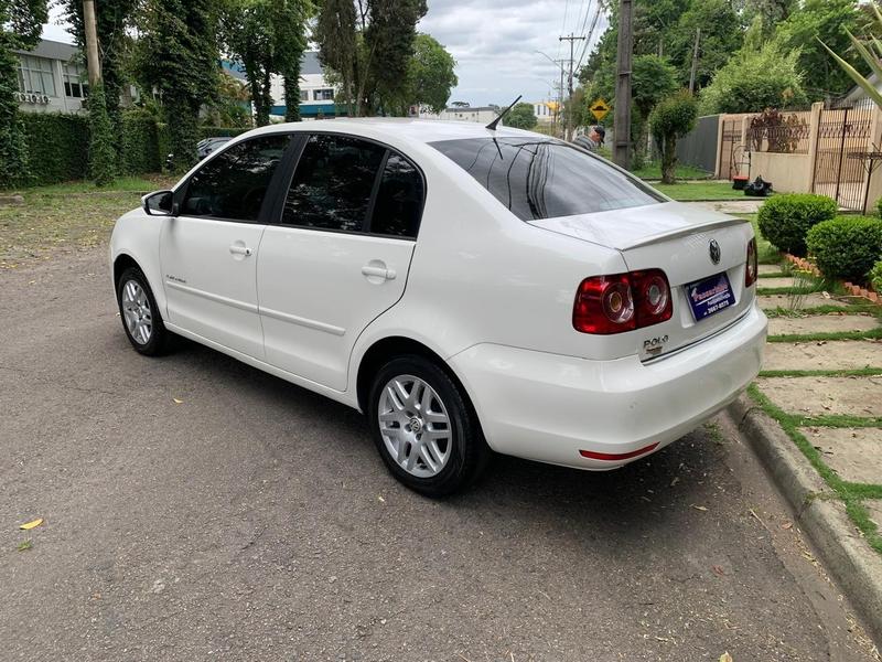 Volkswagen Polo Sedan 1.6 Comfor - foto 7