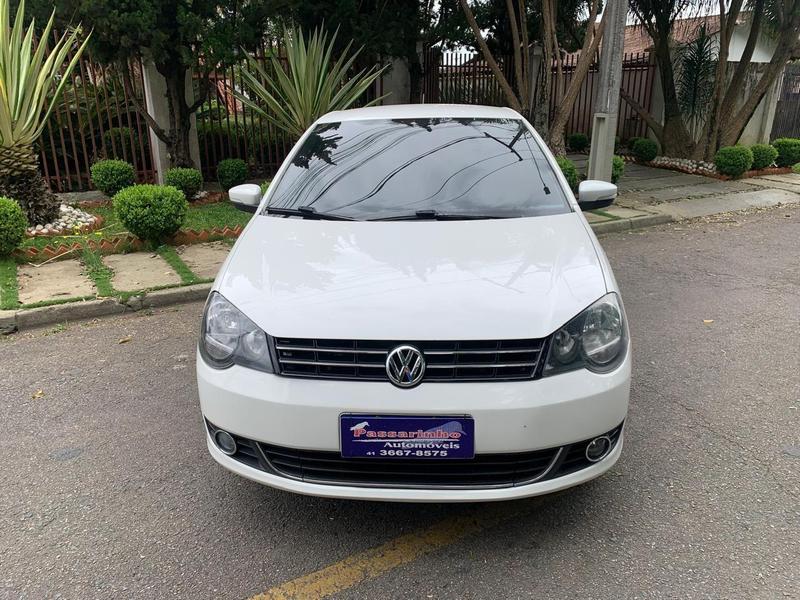 Volkswagen Polo Sedan 1.6 Comfor - foto 2