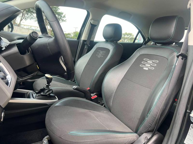 Chevrolet Onix 14mt LT - foto 10