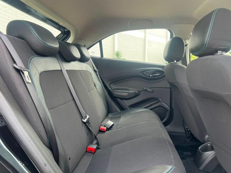 Chevrolet Onix 14mt LT - foto 9