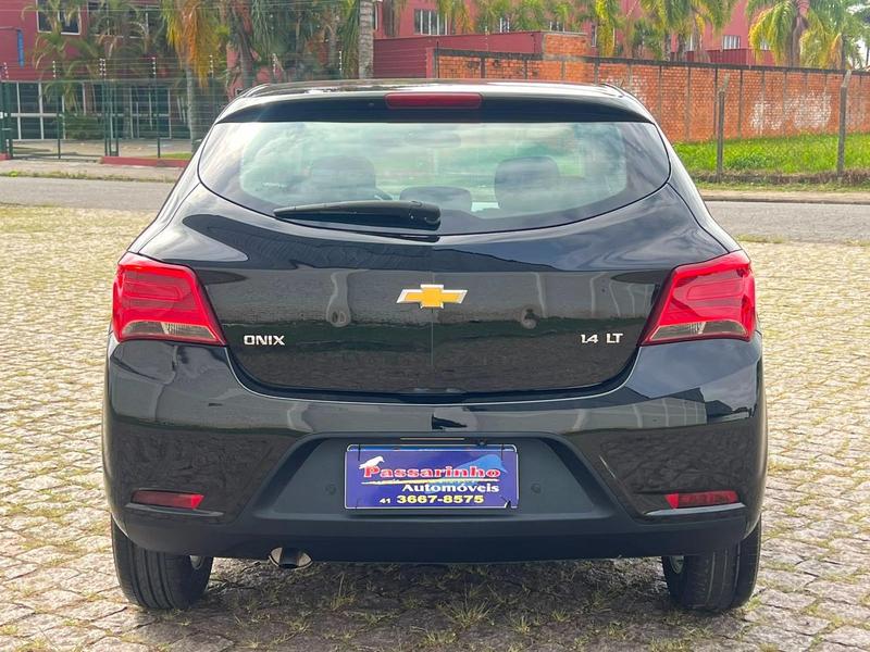 Chevrolet Onix 14mt LT - foto 4