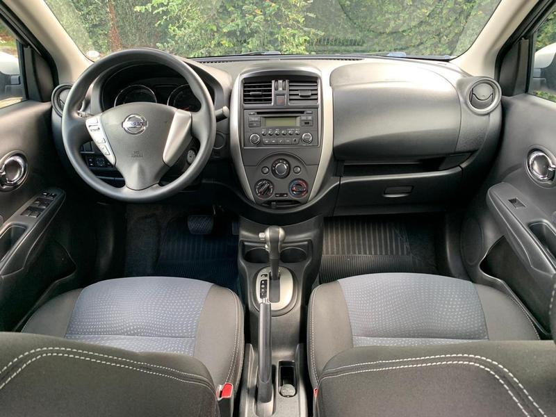 Nissan Versa 16sl CVT - foto 11