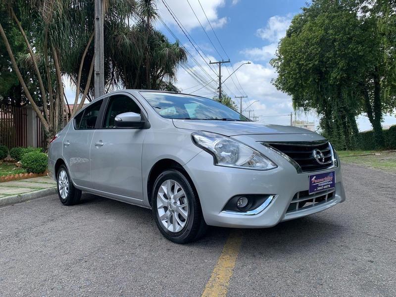 Nissan Versa 16sl CVT - foto 4