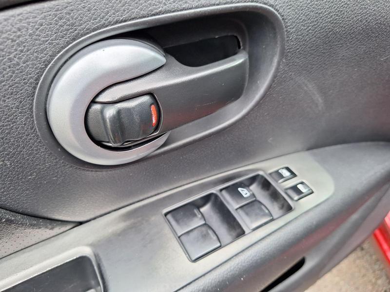 Nissan Livina 18s - foto 12