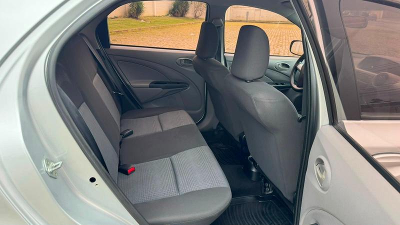 Toyota Etios Xs 1.3 Flex 16V 5P Mec. - foto 12