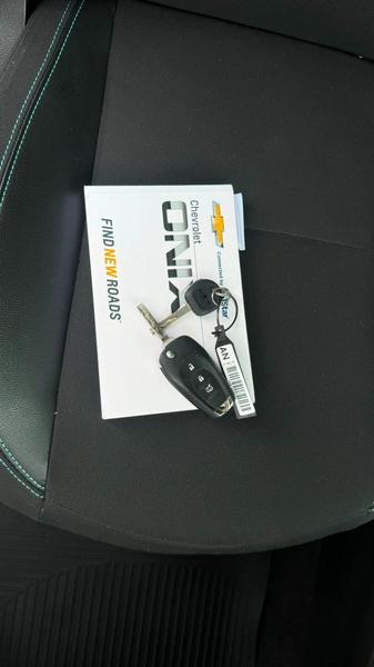 Chevrolet Onix 10mt LT - foto 8