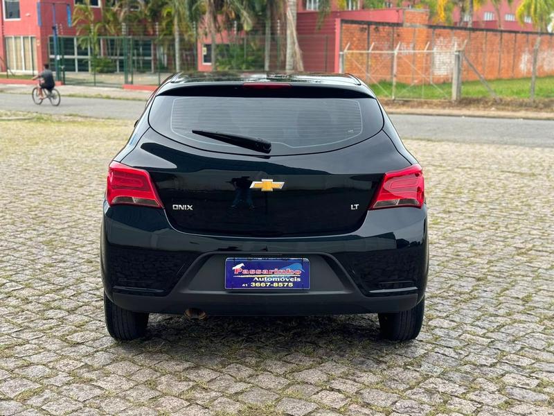 Chevrolet Onix 10mt LT - foto 6
