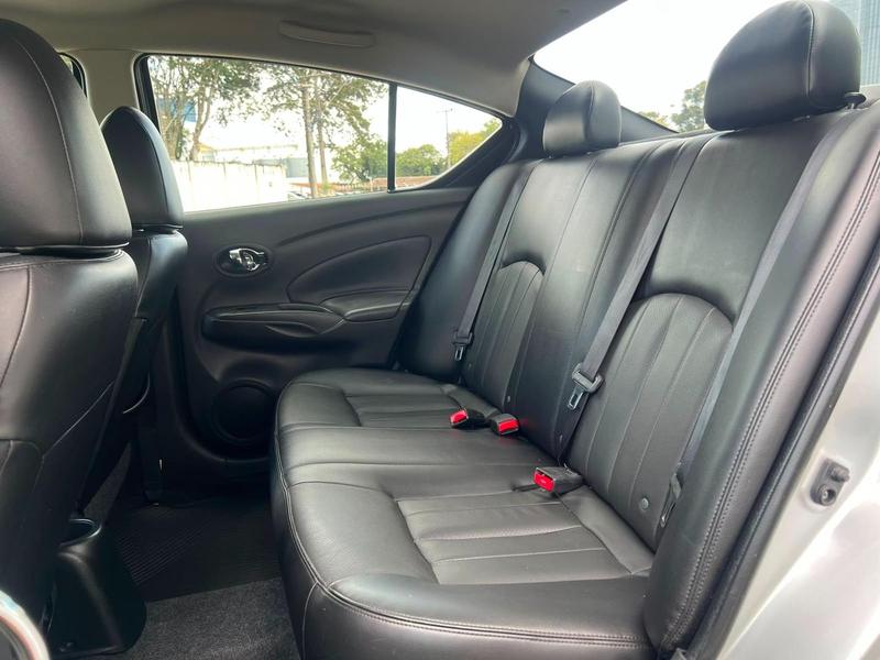 Nissan Versa 16sl CVT - foto 19