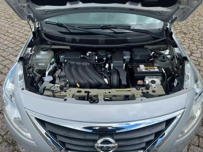 Nissan Versa 16sl CVT - foto 13