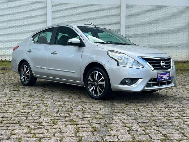 Nissan Versa 16sl CVT - foto 16
