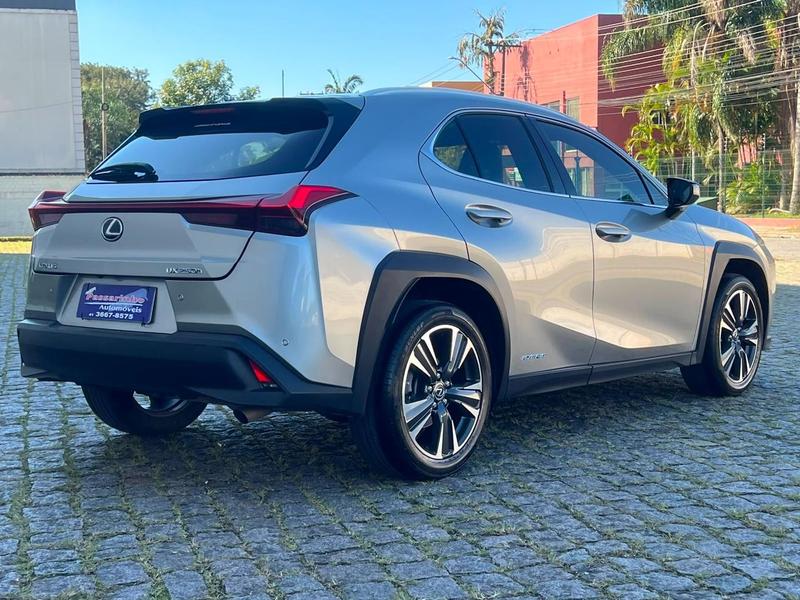 Lexus Ux250h Dynamic - foto 2