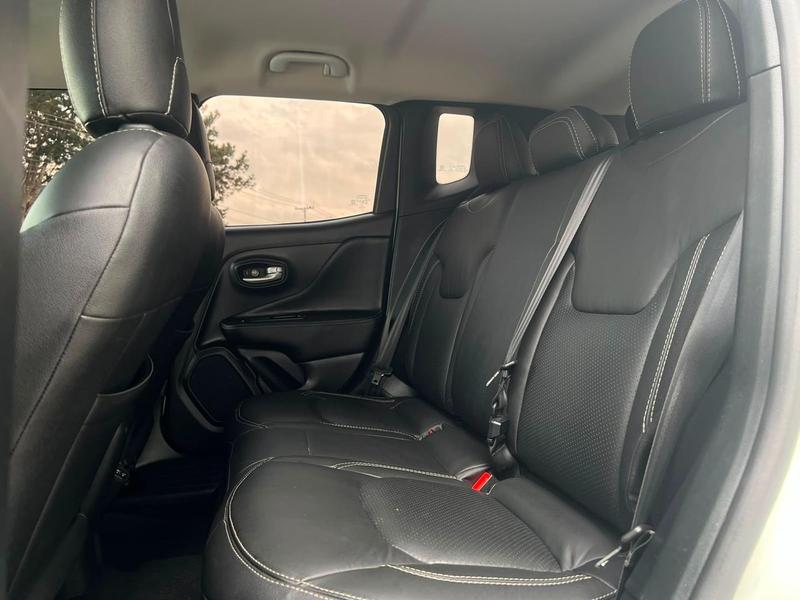 Jeep Renegade Sport 1.8 4X2 Flex 16V Aut. - foto 15