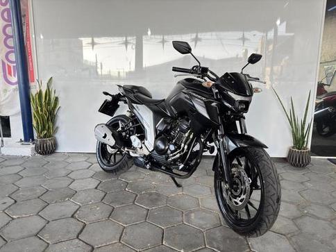 YAMAHA FZ25 FAZER