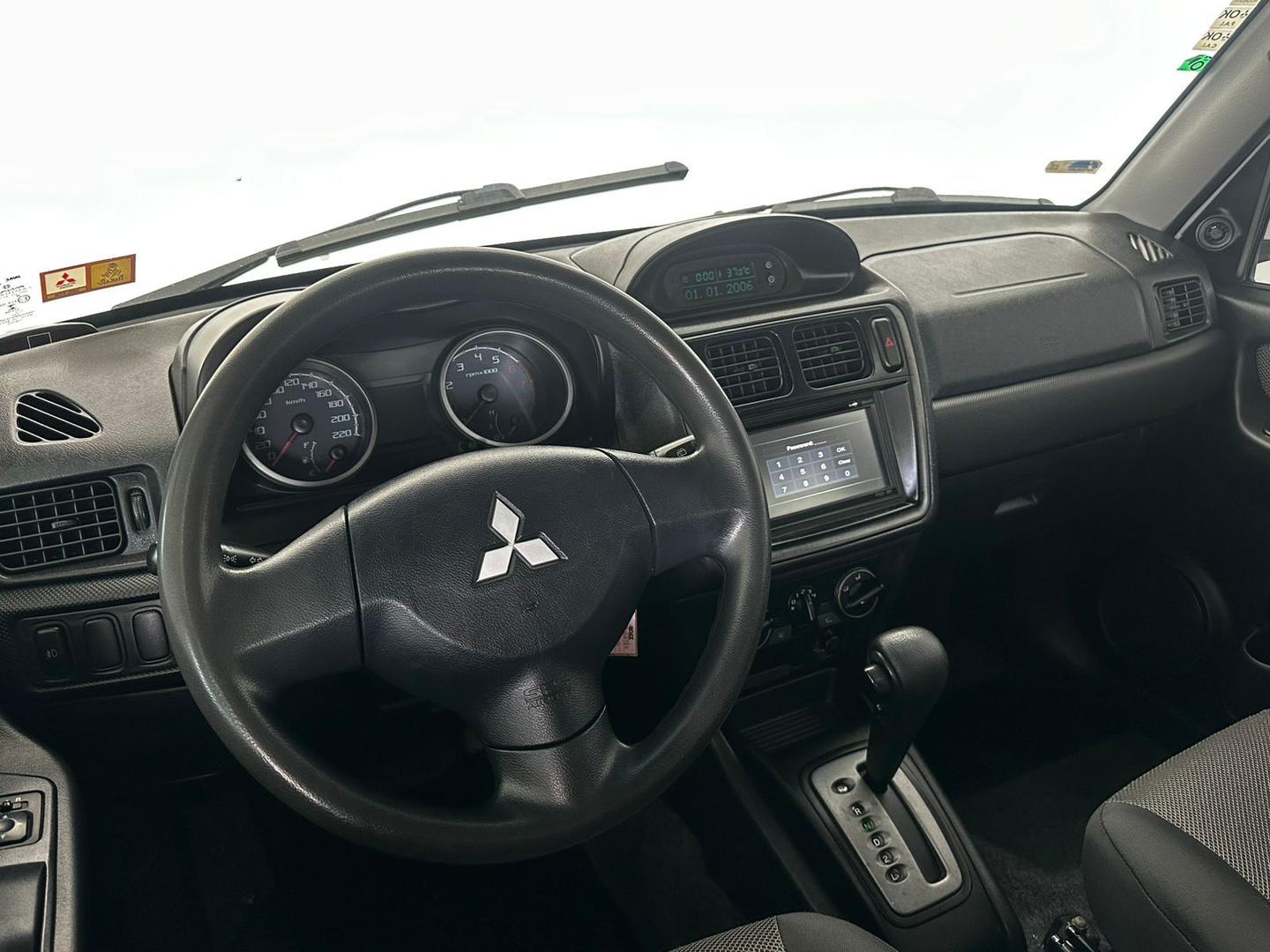 Mitsubishi Pajero Tr4 Flex Hp 2015