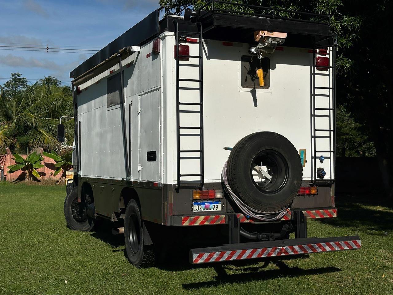 Motor Home Mercedes-benz 1720a 4x4 2p 2002