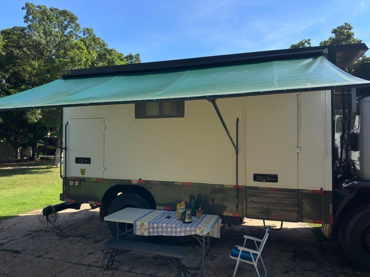 Motor Home Mercedes-benz 1720a 4x4 2p 2002