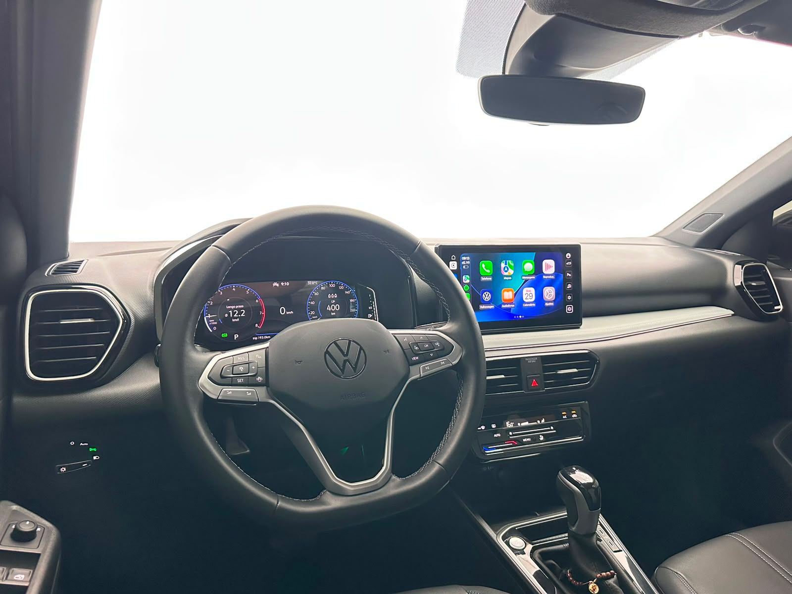 Volkswagen Tera Outfit