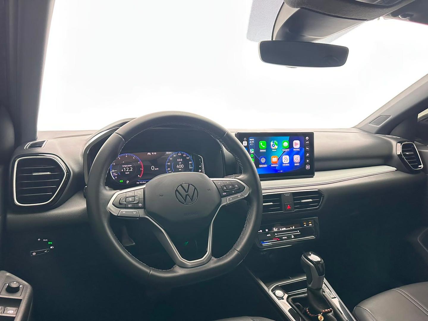 Volkswagen Tera Outfit