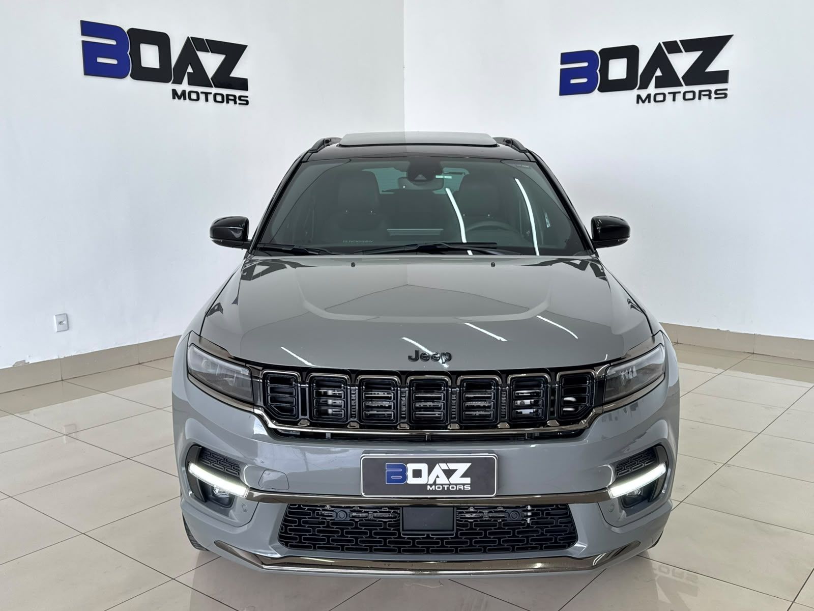 Jeep Commander Blackhawk 2025