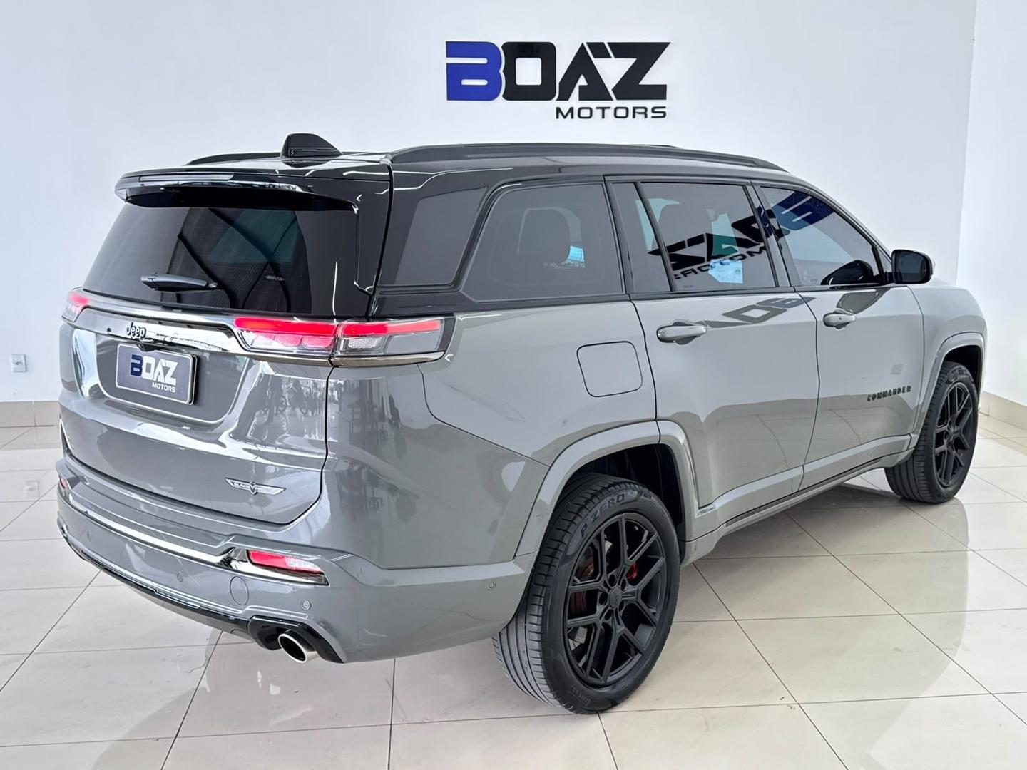 Jeep Commander Blackhawk 2025