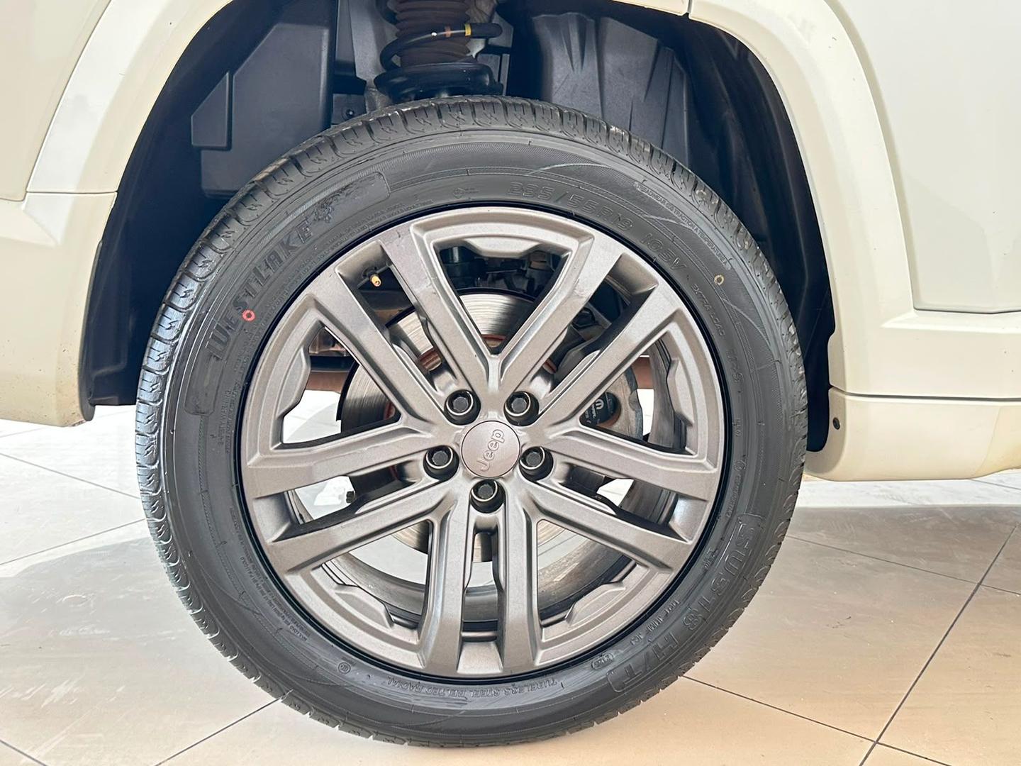 Jeep Commander Overland Hurric 2.0 4x4 TB AUT 2025