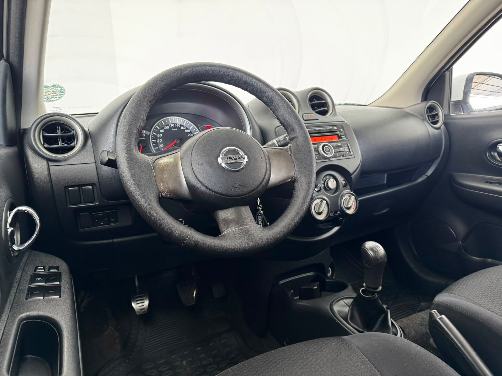 Nissan March 16sv Flex 2013