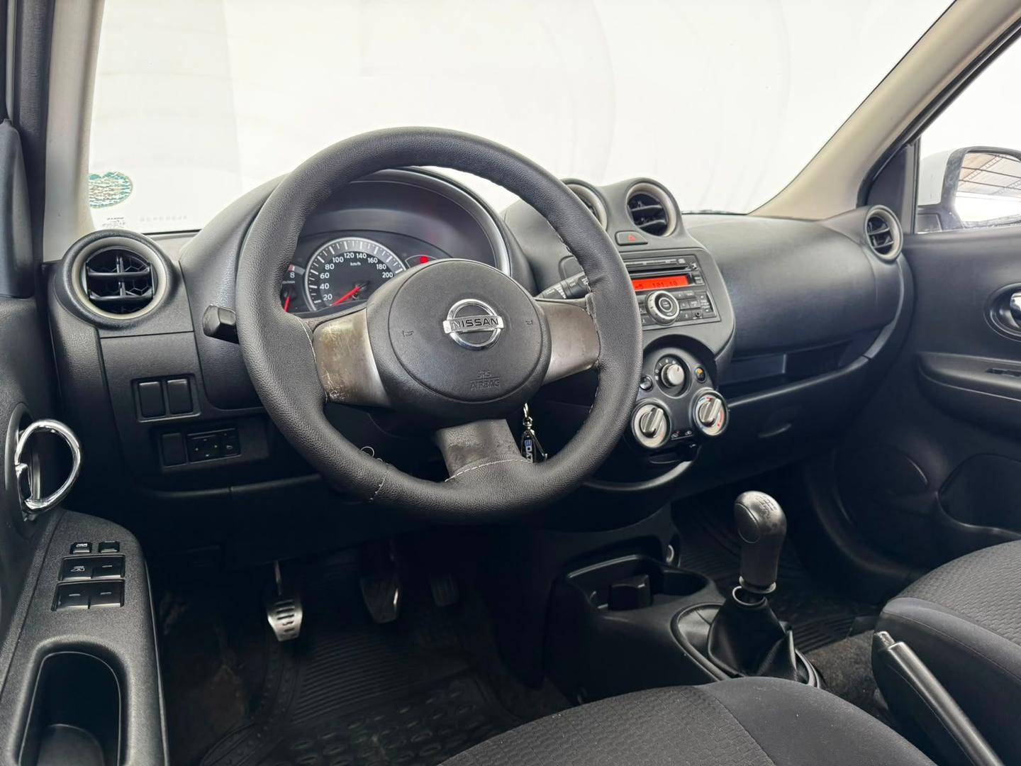 Nissan March 16sv Flex 2013