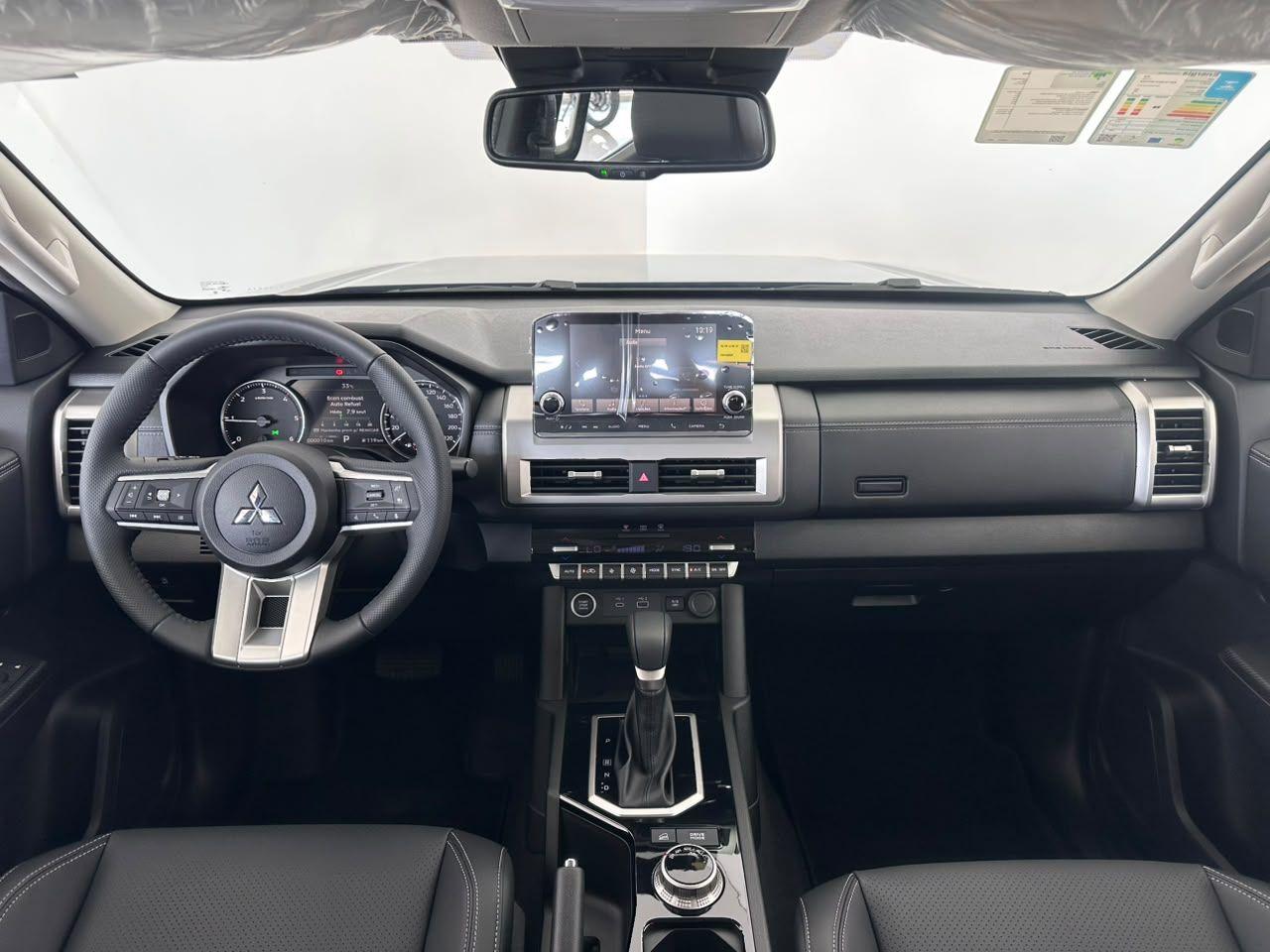 Mitsubishi L-200 Triton 4x4 Hpe 3.2 CD Automatico 2027