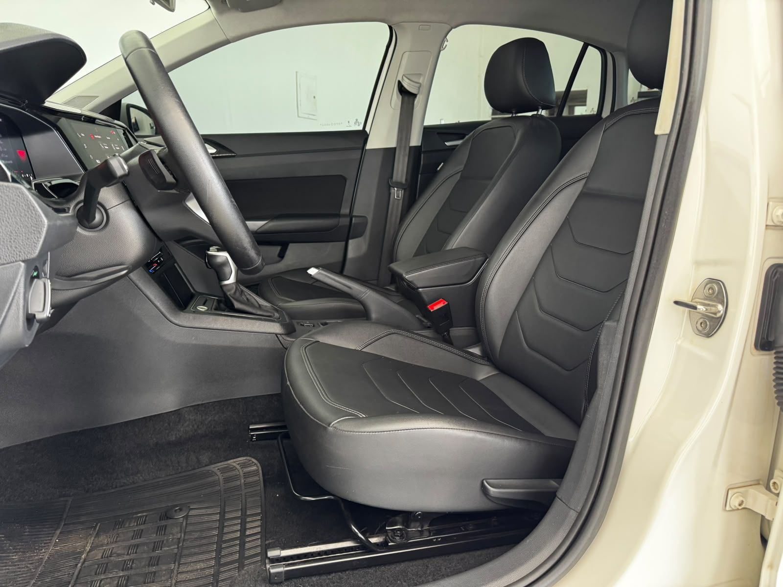 Volkswagen Virtus Comfort. 200 TSI 1.0 Flex 12v AUT 2024