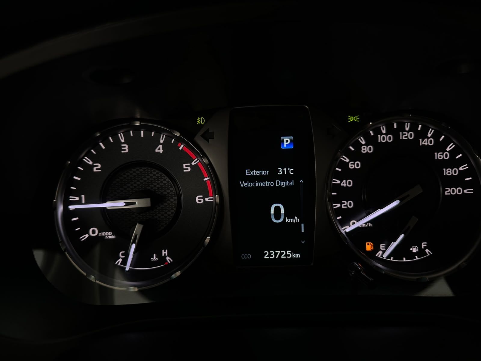 Toyota Hilux CD SRX A4FD 2025